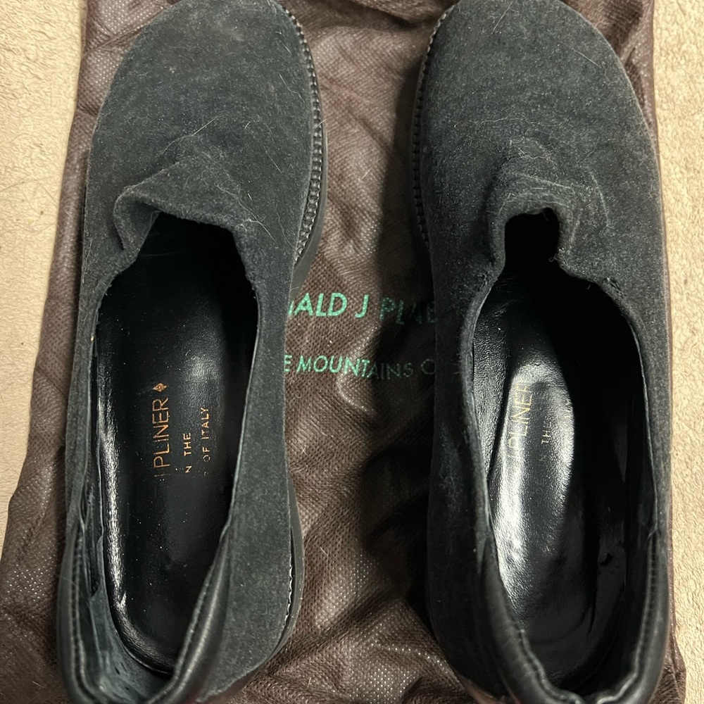 Donald J. Pliner Women’s Grey Shoes